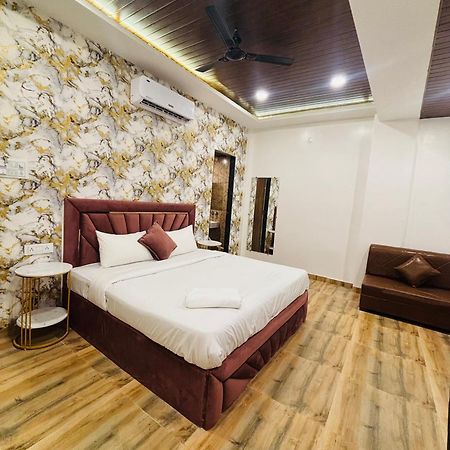 Hotel Vedicvista Indore Bagian luar foto