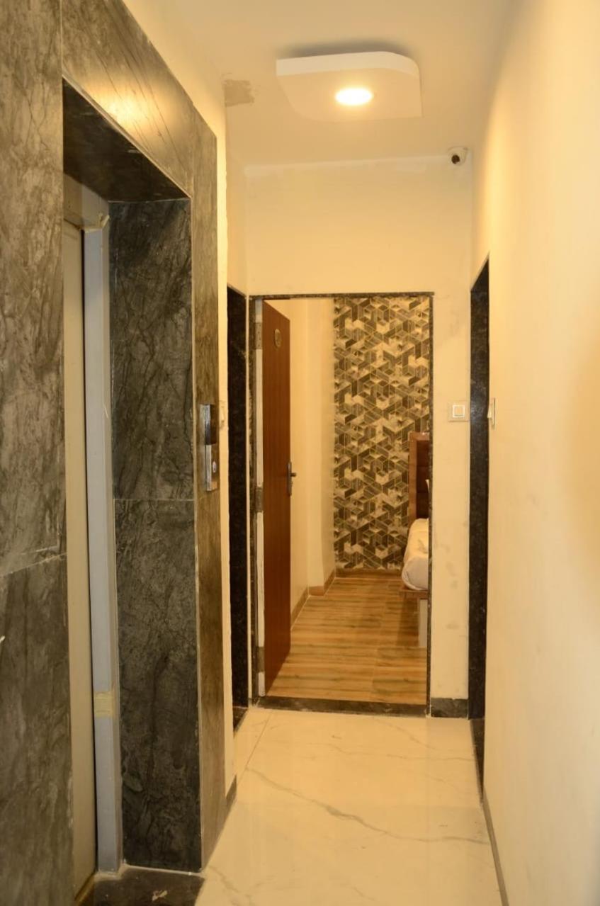 Hotel Vedicvista Indore Bagian luar foto