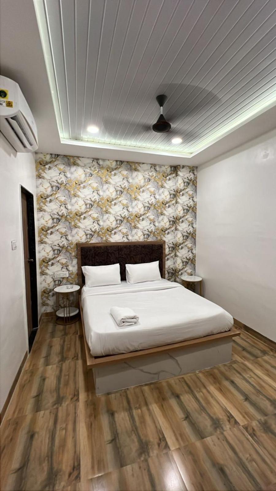 Hotel Vedicvista Indore Bagian luar foto